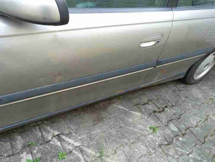 Opel Omega B 2.0 - 16V Limousine Automatik 139.000