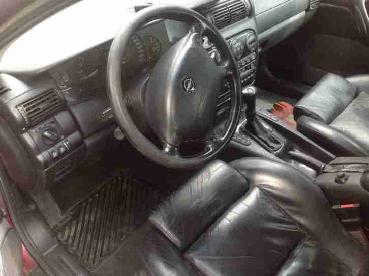 Opel Omega B Caravan Sport 2.5 V6 Automatik, Leder Schwarz