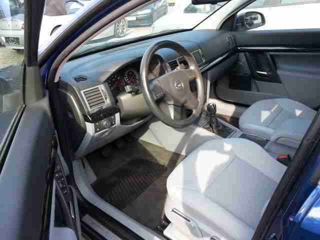 Opel Signum 2.2 Elegance