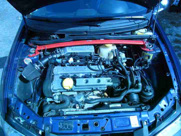 Tigra 1.4 16 V S93 Coupe