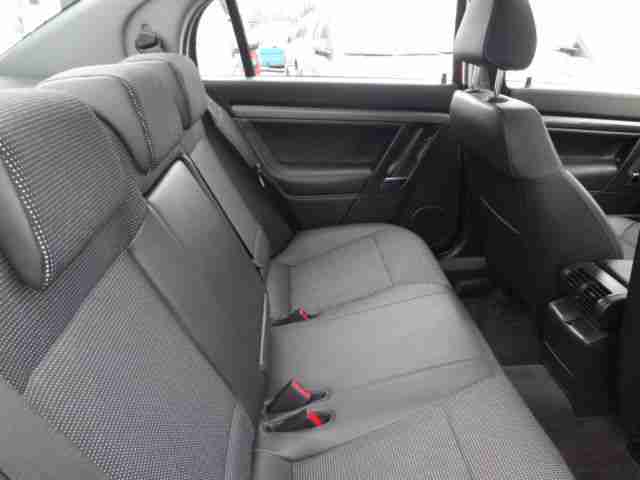 Opel Vectra 1.8 KLIMATR XENON T-LEDER STANDH PDC GSD