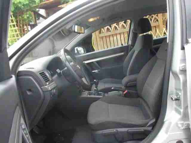 Opel Vectra 2.2 Edition