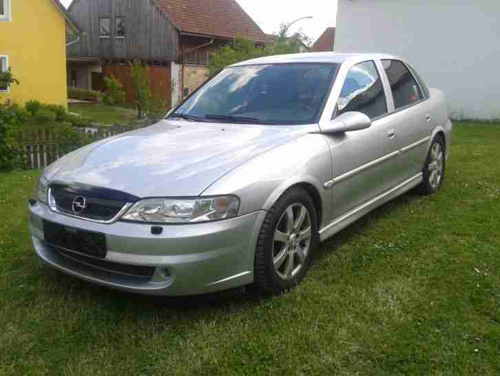 Opel Vectra 2, 2 i 147 PS Tuning Fahrwerk Ledersportsitze Euro 4 122 KM