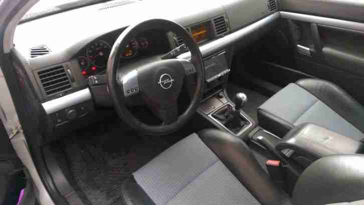 Opel Vectra Gts 2.2 Mit DVD, NAVI, PDC Xenon,Tempomat Usw...