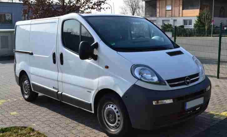 Opel Vivaro 1.9l CDTI L1H1 mit AHK Kühlwagen Winter Transporter Frischdienst