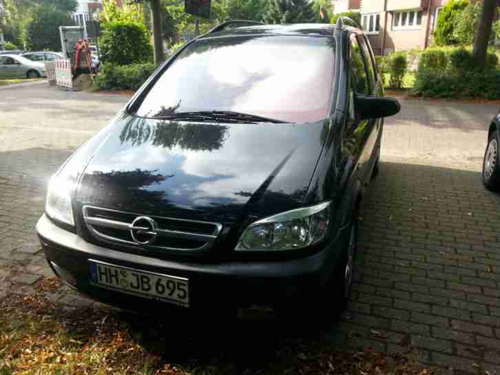 Opel Zafira, 1, 6 l, 101 PS, schwarz metallic, 108.000 km