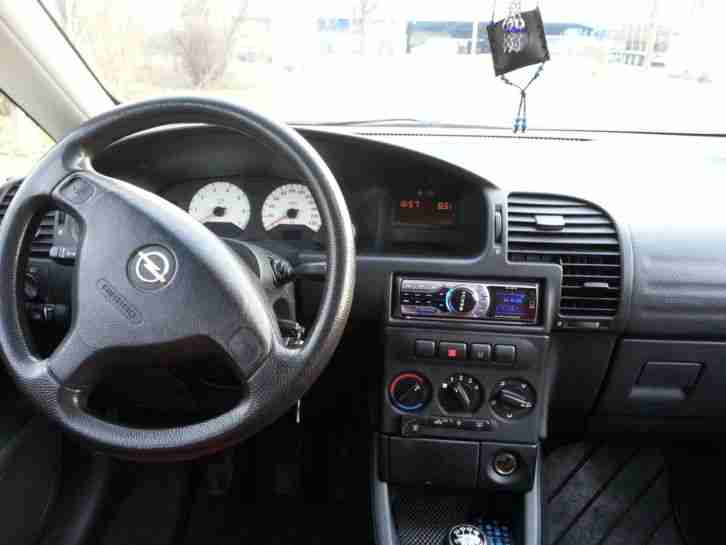 Opel Zafira 1.8 16V Comfort BENZIN/LPG-GAS