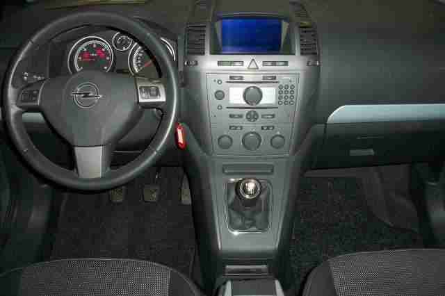 Opel Zafira B 1.9 CDTI Cosmo+Xenon+Navi+Parkpilot