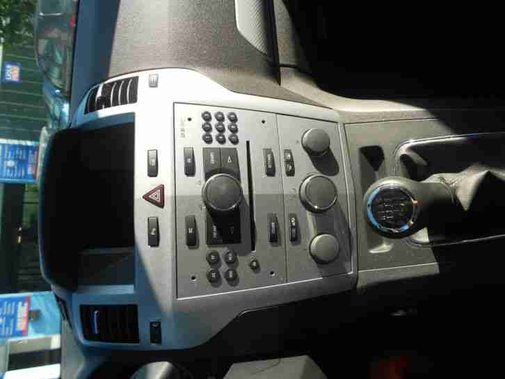 Opel Zafira B 1,9 CDTI mit Neuem Tüv und auf wünsch mit Garantie