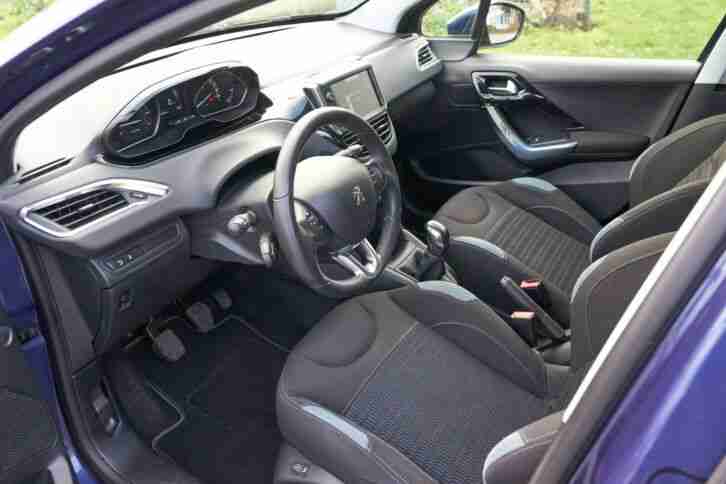 PEUGEOT 208/ 120 VTI ALLURE/ VIELE EXTRAS/ SEHR GEPFLEGT/ 8x BEREIFUNG/ TÜV NEU!