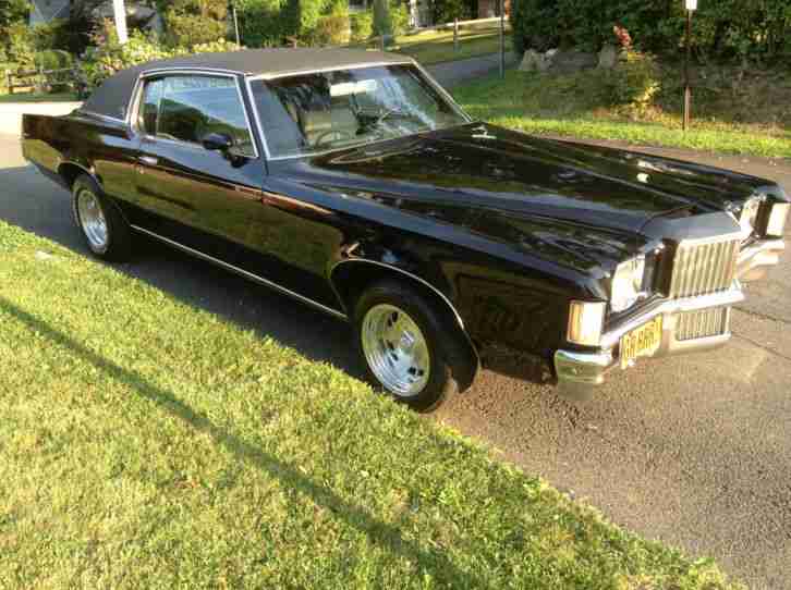 PONTIAC GRAND PRIX 1971 SCHWARZ / SCHWARZ