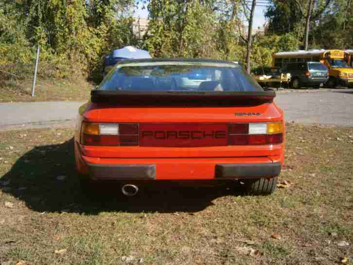 PORSCHE 944 1984 ROT 5 GANG 30 JAHRE ALT