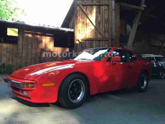PORSCHE 944 TARGA, Baujahr 1983, TÜV Neu, toller Zustand