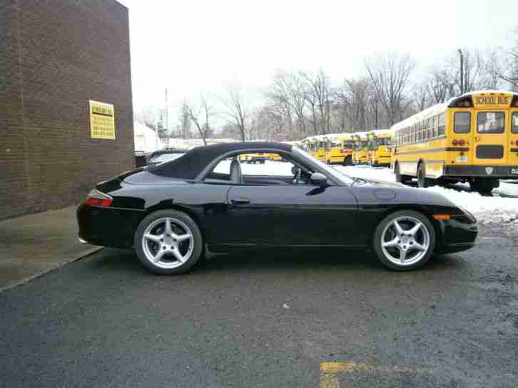 PORSCHE CARRERA 2 CABRIO 6GANG SCHWARZ/SCHWARZ 2002 UNFALLFREI