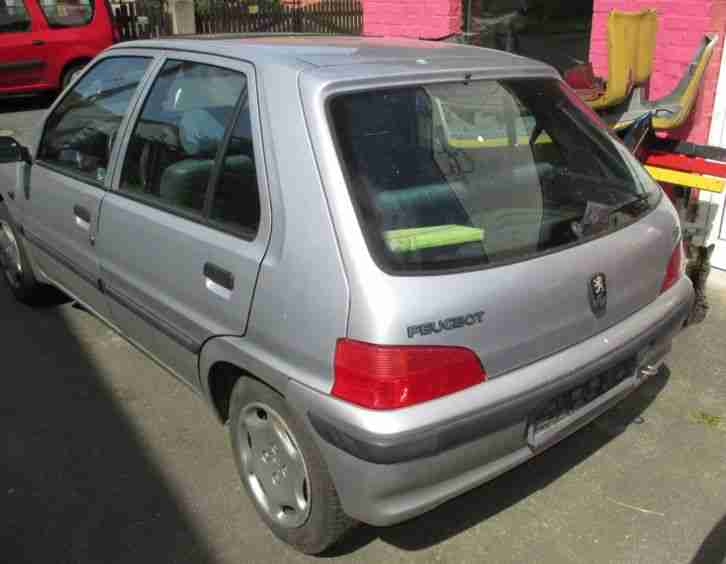 Peugeot 106