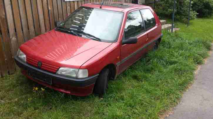 Peugeot 106 Gasanlage, TÜV 03.2015, 143215 km, rot, Elektr. FH, Schiebedach, ZV