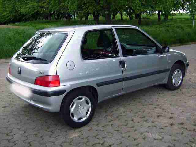 Peugeot 106 Silber