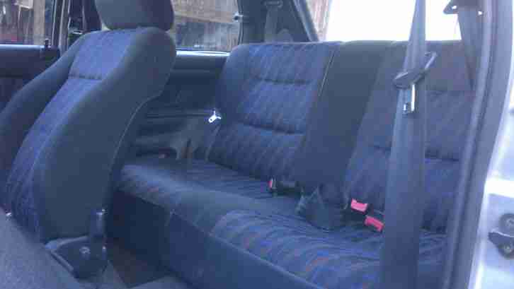 Peugeot 106 XS / 75PS / silber / Winterauto