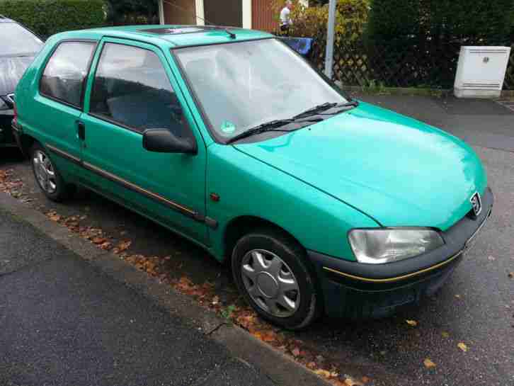 Peugeot 106, defekt - nicht fahrbereit - Bastlerfahrzeug - Ersatzteilspender