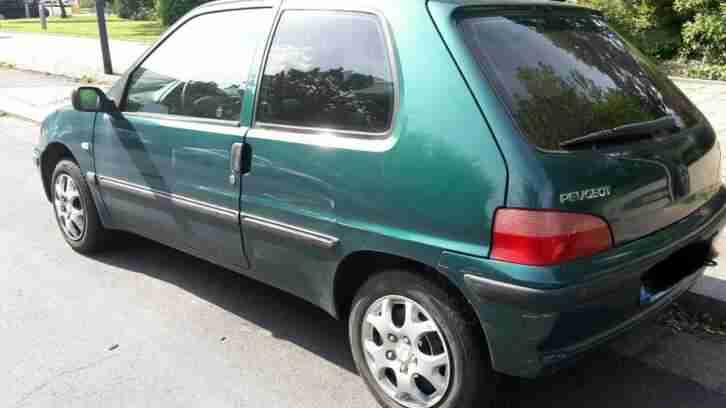 Peugeot 106 grün Bastlerfahrzeug