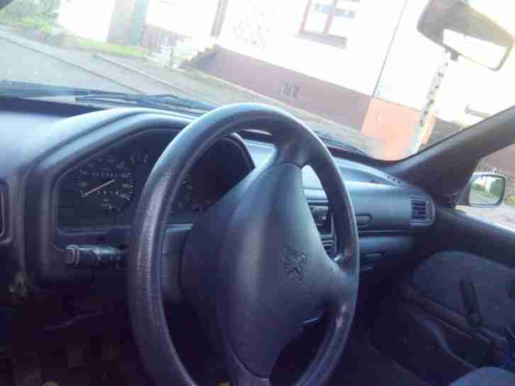 Peugeot 106 (nicht fahrtüchtig)