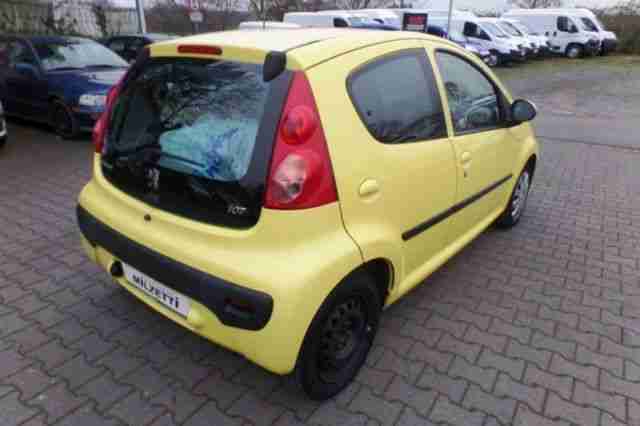 Peugeot 107 1.0 Filou 70