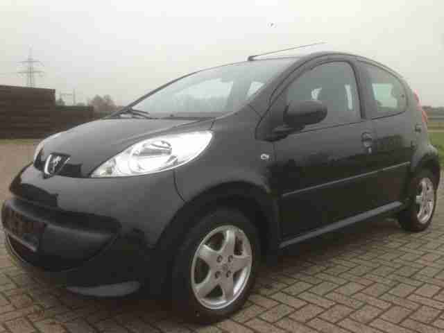 Peugeot 107 70 Filou Teil-Leder Klima Servo Alu *66Tkm*