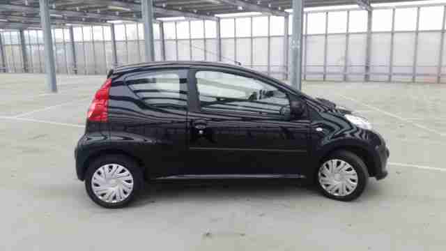 Peugeot 107 70 Klima Radio CD 1. Hand Scheckheft