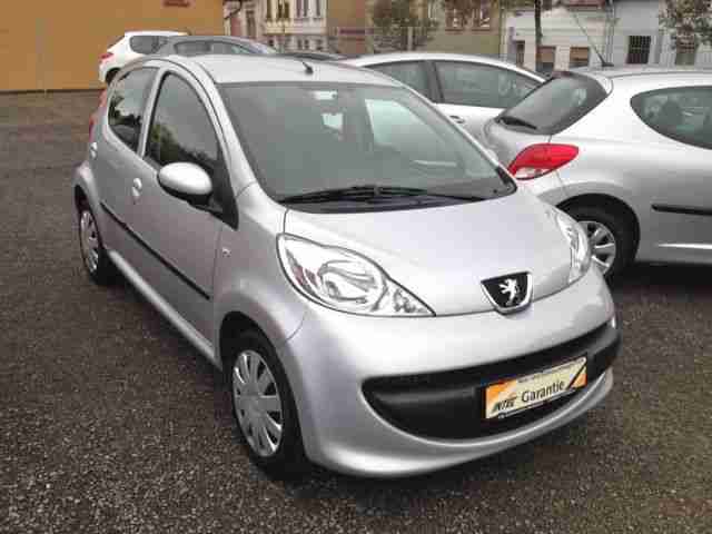 Peugeot 107 70 *Kupplung Neu*Tüv neu*5 Türig*