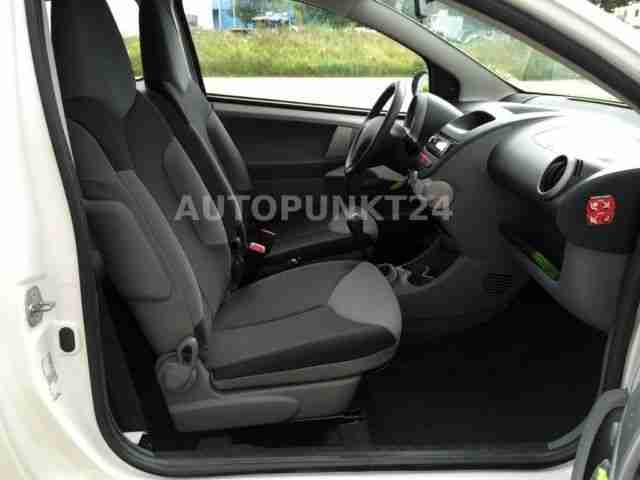 Peugeot 107 70 Petit Filou 1.HAND SERVO RADIO CD AIRBAG