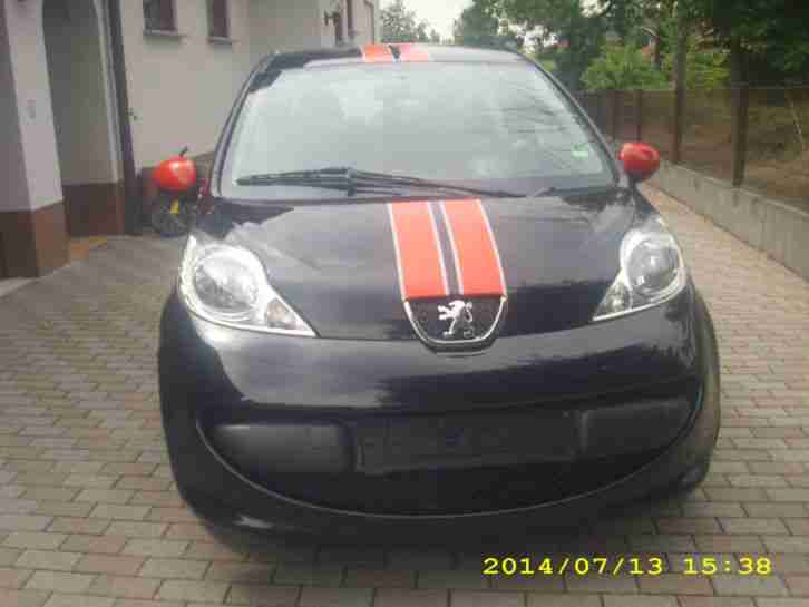 Peugeot 107 - 70 Street Racing / 1. Hand / EZ 20008