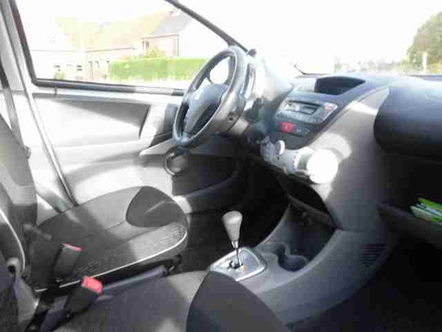 Peugeot 107 Filou-Automatik-Sitzheizung-wenig Kilom.