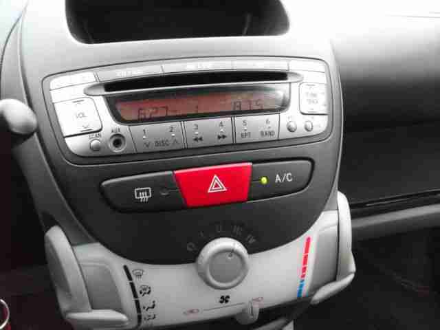 Peugeot 107 Filou/Klima / 2. HAND ERST 9400KM