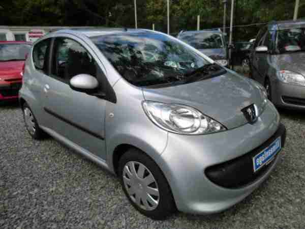 Peugeot 107/Klimaanlage/1.Hand/el.FH/Servolenkung