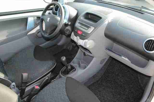 Peugeot 107 Urban Style/Klima/org. 93tkm/8-fach bereift