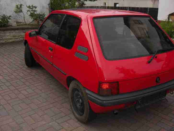 Peugeot 205