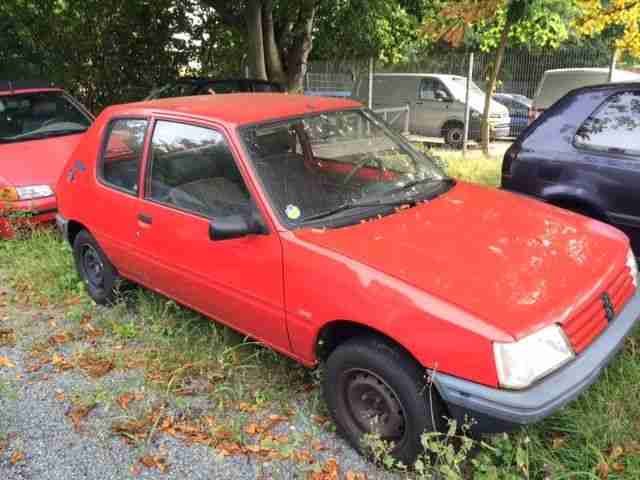 Peugeot 205 - Bastlerfahrzeug