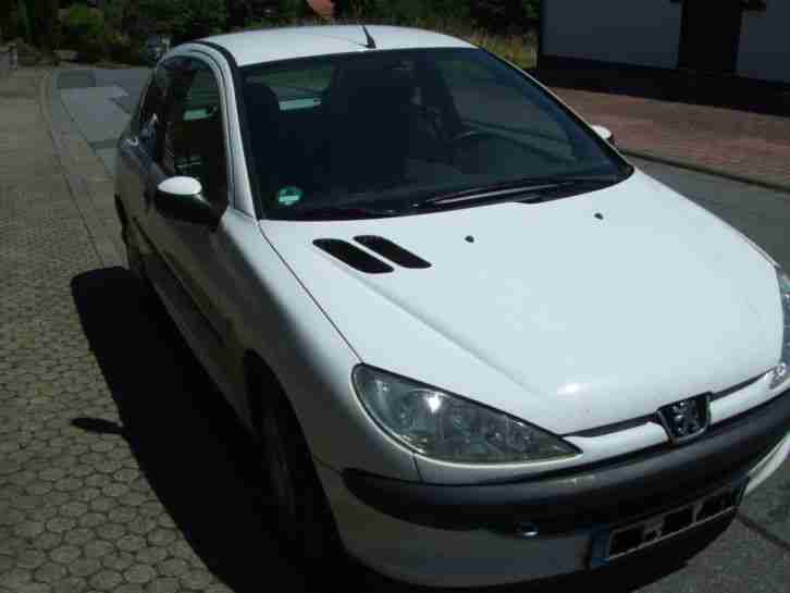 Peugeot 206 1.4 HDI Baujahr 2009 TOP Zustand 120.000 km Diesel