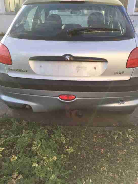 Peugeot 206 1.4 L 75 PS 5 Tür