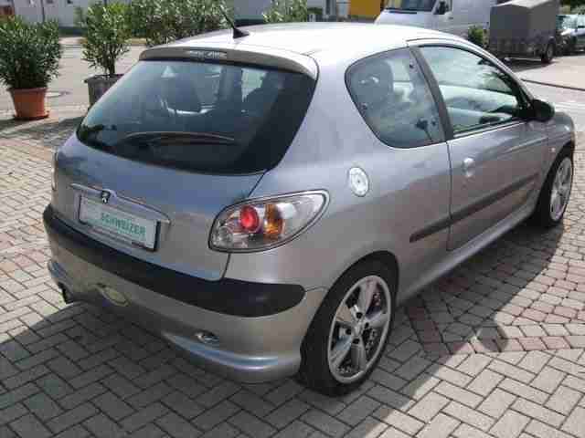 Peugeot 206 2.0 16V Sport