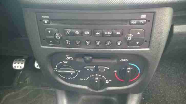 Peugeot 206+ 5-Türer, BJ 2010, 57.000 km, Motor defekt