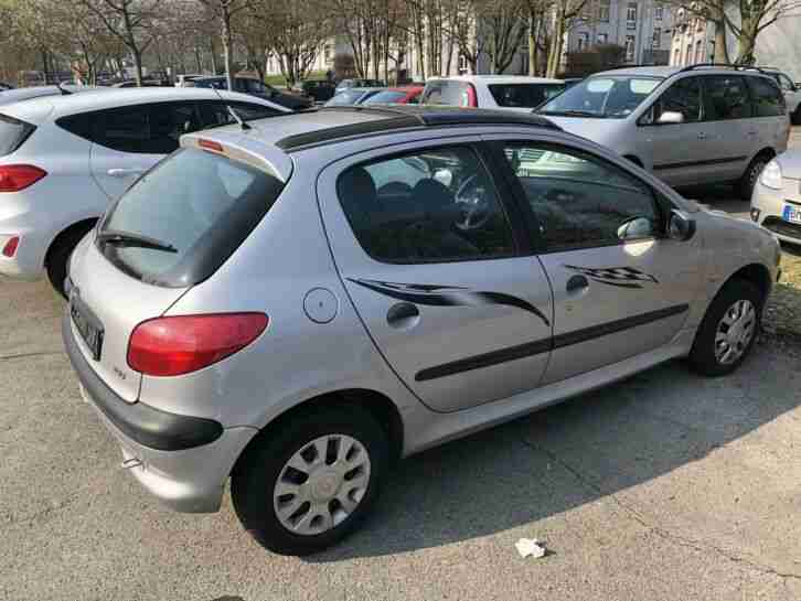 Peugeot 206 5 Türer Silber Panoramadach 8 fach bereift TOP viele neue Teile 1Tag