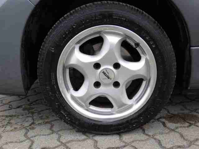 Peugeot 206+ 60 Klima Winterkompletträder TÜV Neu