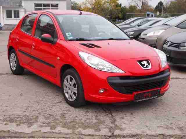 Peugeot 206+ 75 ERSTBESITZ wenig Kilometer