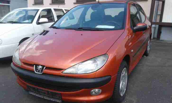 Peugeot 206 / 75 EZ: 11.2000