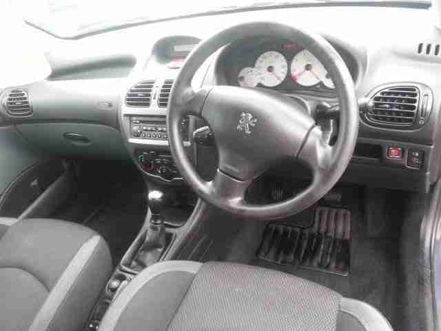 Peugeot 206 75- Filou Cool