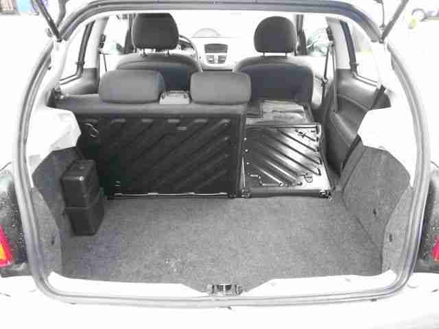 Peugeot 206+ 75 Klima, Radio-CD