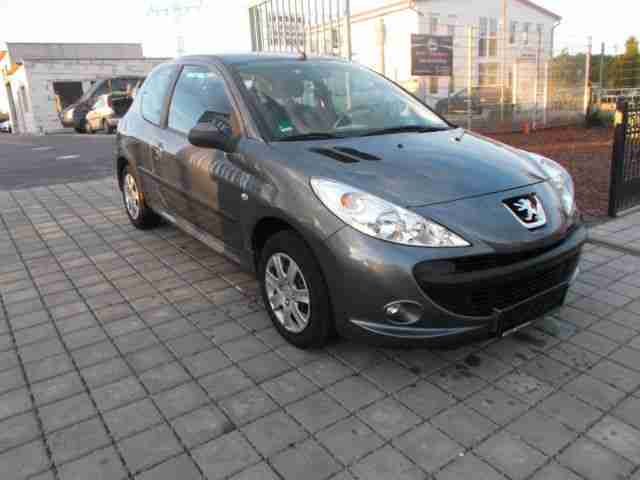 Peugeot 206+ 75 Klima / Radio CD /ZV mit FB