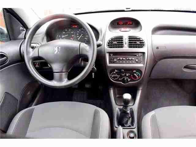 Peugeot 206 75