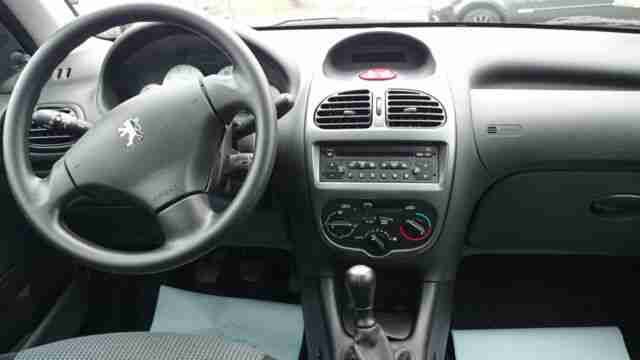 Peugeot 206 75 erst 26000km nachweisbar